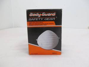 lot 15 image: Body Guard safety gear  light duty masks