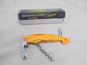 lot 26 image: Bartender knife