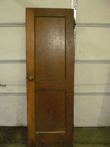 lot 109 image: vintage door