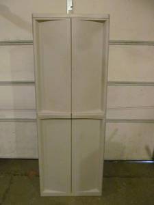 lot 114 image: sterlite  cabinet