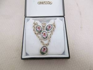 lot 150 image: Rosanna necklace