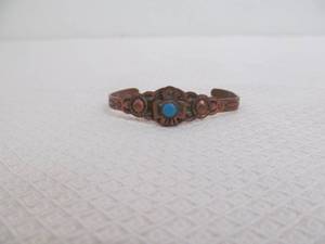 lot 152 image: Childs copper cuff bracelet