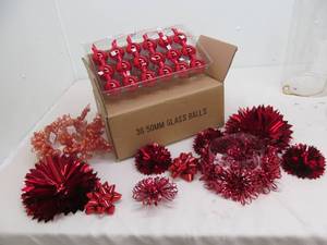 lot 159 image: glass balls, bows