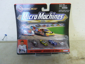 lot 53 image: Winners Circle Micro Machines Checkered Flag Series