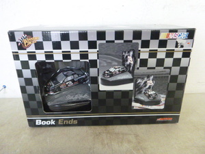 lot 67 image: Winners Circle Dale Earnhardt Sr. Book Ends
