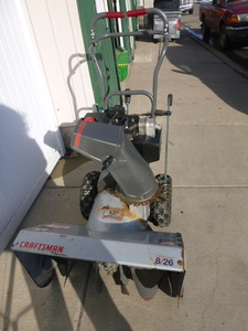 lot 3 image: Craftsman Snowblower