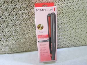 lot 51 image: Remington Flat Iron Unopened  EC1...