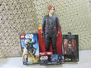 lot 52 image: Star Wars Toys  F-3...