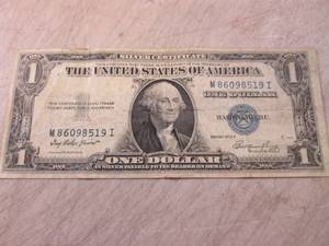 lot 104 image: 1935 E Silver Certificate $1 One Do...