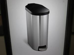 lot 110 image: 45 Liter Fingerprint Proof Brushed ...