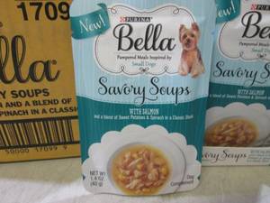 lot 203 image: 16 Pouches Purina Bella Savory Soup...