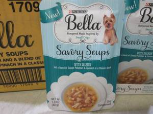 lot 204 image: 16 Pouches Purina Bella Savory Soup...