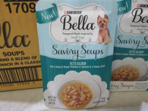 lot 205 image: 16 Pouches Purina Bella Savory Soup...
