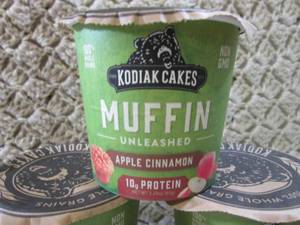 lot 218 image: 10 Kodiak Cakes Apple Cinnamon Muff...
