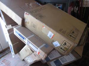 lot 242 image: Lot of 11 Assorted Medicine Cabinet...