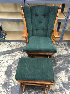 lot 21 image: Rocking Chair