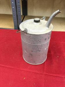 lot 56 image: Great Northern Railway Stamped GNRY Oil Can