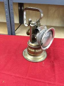 lot 59 image: VintageAntique Flash Light