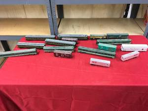lot 86 image: Great Northern & Northern Pacific Trains