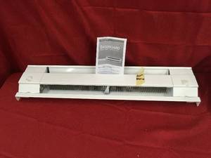 lot 116 image: Cadet Heat Baseboard 30 500 Watt