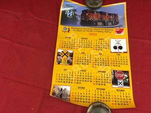 lot 124 image: 2004 BNSF Calendar