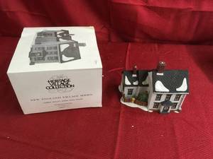 lot 162 image: Jannes Mullet Amish Farm House