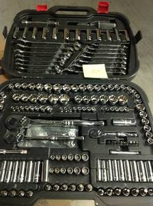 lot 70 image: Husky Mechanics Tool Set (185-Piece) in good condition