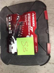lot 83 image: Husky 14 and 38 in. Drive Diamond Bit Ratchet and Socket Set (22-Piece) in good condition