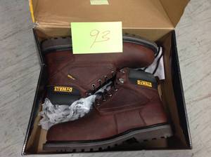 lot 93 image: DEWALT Mens Axle Size 11.5W Brown Leather Soft Toe Waterproof 6 in. Work Boot not used