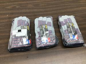 lot 7 image: Lot Of 9 Pairs Firm Grip Suede Leather Palm Gloves