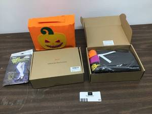 lot 33 image: Mixed Lot Of 3 Halloween Bag Toss Game And Womens Leggings