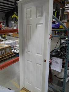 lot 13 image: 26 X 80 L.H WHITE PRIME DOOR.