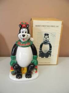 lot 19 image: HAMMS BEER BEAR CHRISTMAS HOLIDAY COOKIE JAR  - 2000 - LIMITED EDITION 500 ONLY - NICE - IN BOX - SEE PICTURES