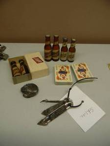 lot 47 image: VINTAGE COLLECTION OF VINTAGE SCHLITZ BEER STUFF - 1970s Schlitz Beer Globe Metal Belt Buckle, Rare - 3 SETS SALT & PEPPER SHAKERS - 2 UNOPENED DECKS OF CARDS - OPENERS - ALL SCHLITZ BEER - SEE PICTURES