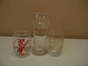 lot 67 image: VINTAGE WALTERS BEER GLASS - VINTAGE OLD GERMAN LAGER BEER GLASS - VINTAGE LONE STAR BEER BEER GLASS - SEE PICTURES