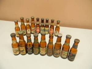 lot 90 image: VINTAGE MINI BOTTLE SALT & PEPPER SHAKERS - 9 SETS - SOME RARE - SEE PICTURES