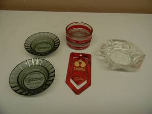 lot 102 image: VINTAGE LAS VEGAS CASINO RIVIERA, CASTAWAYS, SAHARA ASHTRAYS COLLECTION - SEE PICTURES