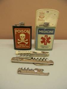 lot 118 image: FLASKS & OPENERS SEE PICTURES