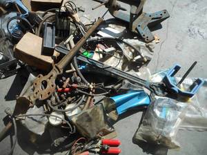 lot 19 image: Large Lot of Miscellaneous Tools