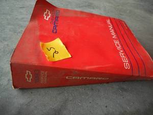 lot 25 image: 1993 Camaro Service Manual