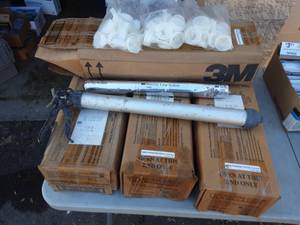 lot 1 image: 4-Cases Of 3 Tubes Each 3M Detector Sealant 500 With Applicator Gun & 3-Bags of Disposable Nozzles