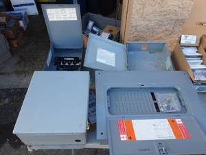 lot 6 image: Cutler-Hammer Rain Proof Enclosure, QO Load Center, Square D Panel board With 6 Beakers, Rain Proof Enclosure