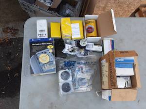 lot 18 image: Large Lot Of Mostly High Voltage Plug Ins & Recepticles, Box Of 600 Volt Lamp Holders