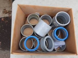 lot 44 image: Box Lot Of 3 Unions