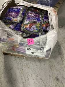 lot 35 image: Pallet of Pennington Bird Seed