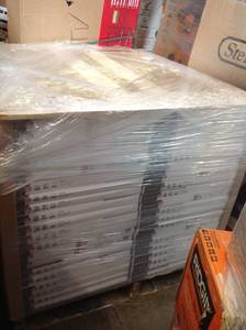 lot 20 image: TRAFFICMASTER GREY SLATE 18IN. X 18IN. PEEL AND STICK VINYL TILE (27 SQ. FT.  CASE) 80 CASES