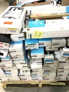 lot 32 image: Pallet with assorted MOEN TOWEL,TOILET PAPER HOLDERS Bath customer returns condition varies from good to in like new condition