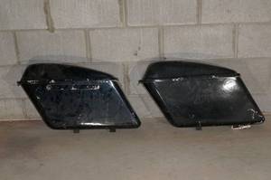 lot 22 image: Black Hard Saddle Bags