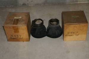 lot 35 image: Cylinder Jugs
