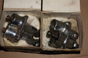 lot 40 image: Aluminum Lifter Blocks
